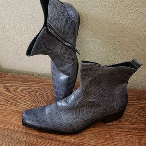 Like New Ferro Aldo Men's Boots Size 9.5 Snakeskin